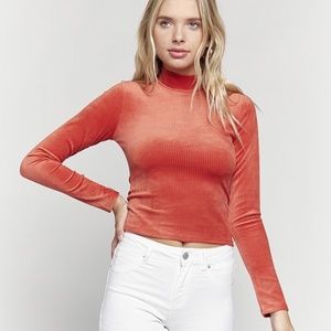 NWT AUDREY LONG SLEEVE TOP SUPER CUTE